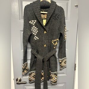 STETSON WOMENS Wool blend Aztec design button/tie long cardigan. NWT SIZE MED